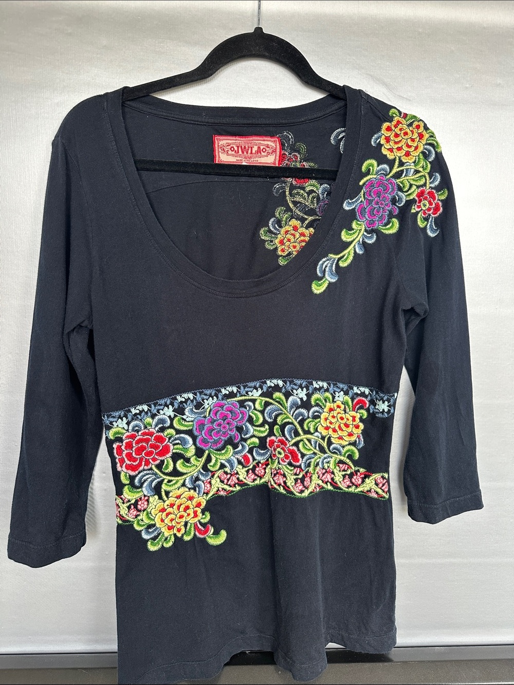 JWLA by Johnny Was Black Embroidered Floral Scoop Neck Top Size M